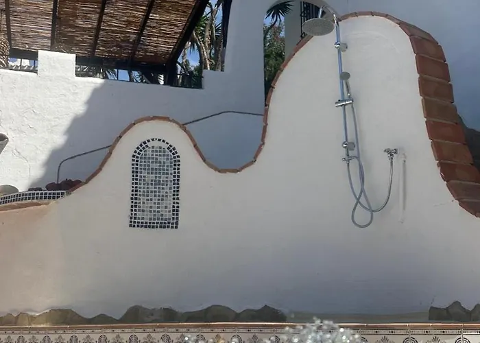 La Rosa De Vientos, * دينايا